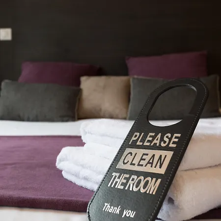 D'argenson Hotel 2*