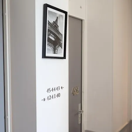 Hotel D'argenson 2*