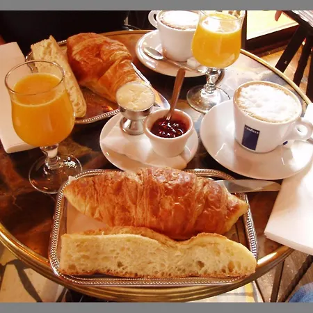 阿尔根松酒店 2*