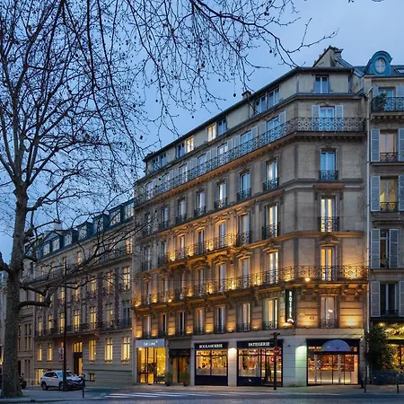 Hotel D'argenson 2*