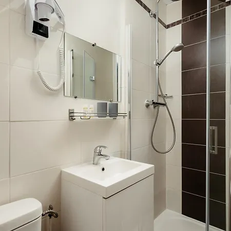 Hotel D'argenson 2*