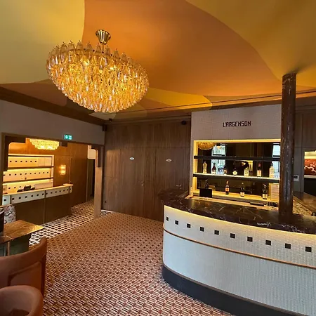 Hotel D'argenson 4*