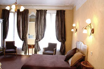 D'argenson 2* Paris