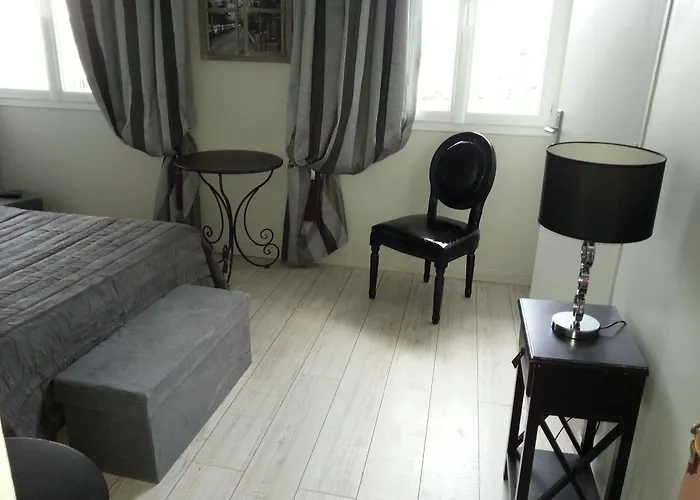 D'argenson 2* Paryż