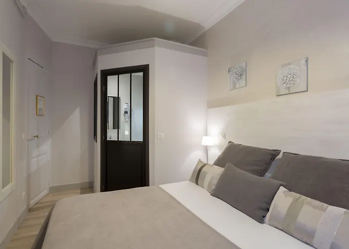 D'argenson Otel Paris