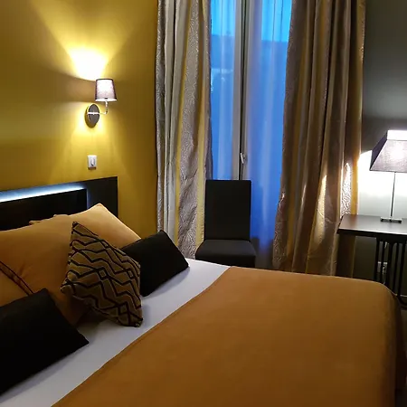 מלון D'argenson 2*