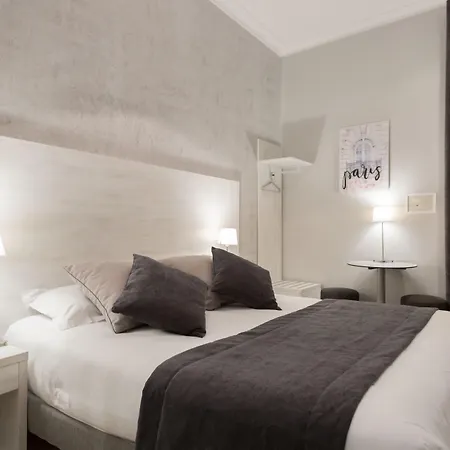 D'argenson מלון 2*