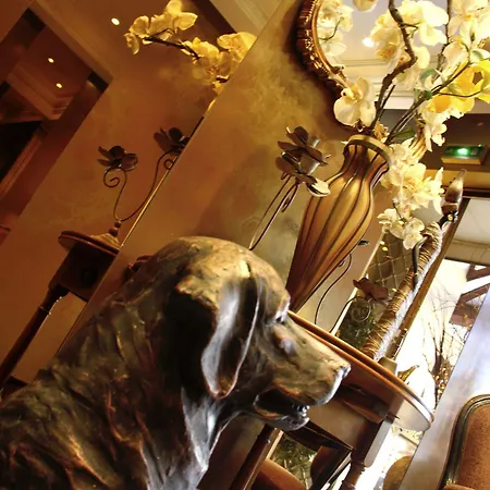 מלון D'argenson פריז