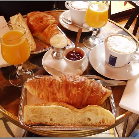 D'argenson מלון 2*