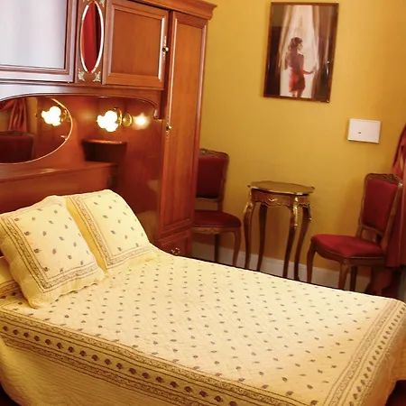 מלון D'argenson 2*