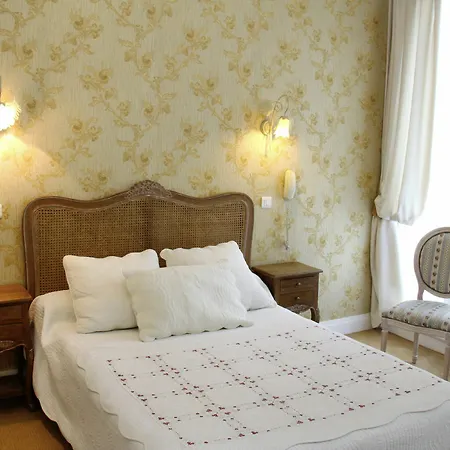 D'argenson מלון 2*